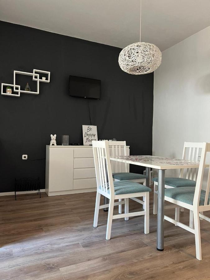 شقة زادار  في Apartman Robi المظهر الخارجي الصورة